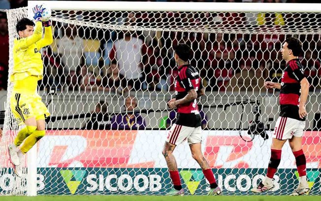 Ortiz em ação contra o Botafogo