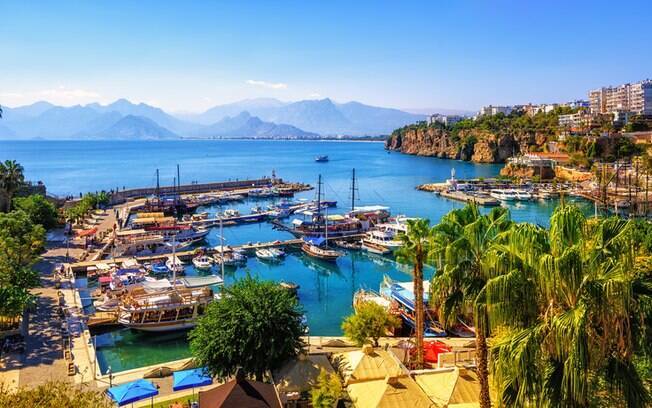 Antalya é a capital da Riviera Turca e uma parada obrigatória no país