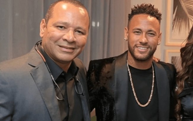 Neymar Jr junto ao seu pai e gestor da carreira Neymar Jr junto ao seu pai e gestor da carreira