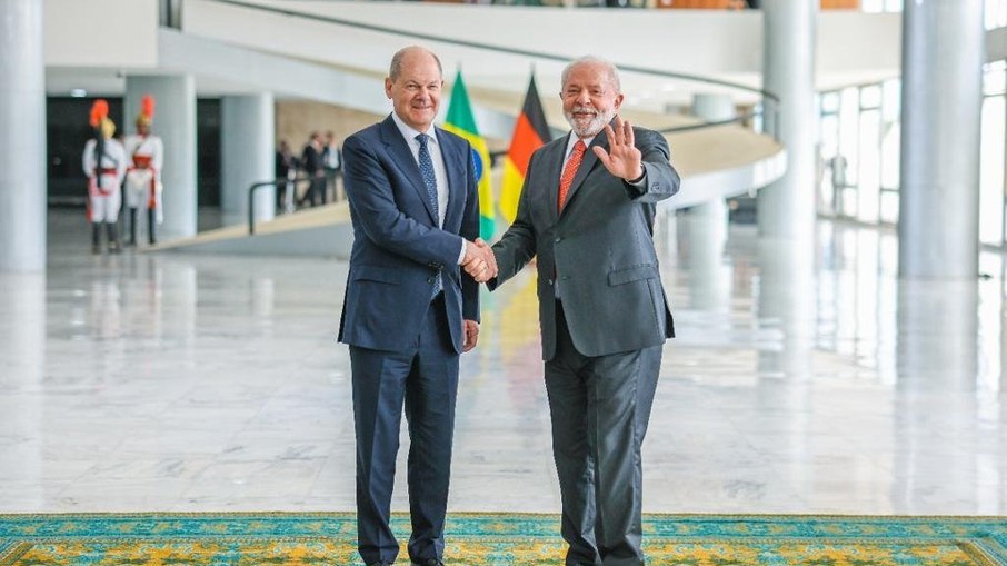 Lula se encontrou com o chanceler alemão na tarde desta segunda-feira