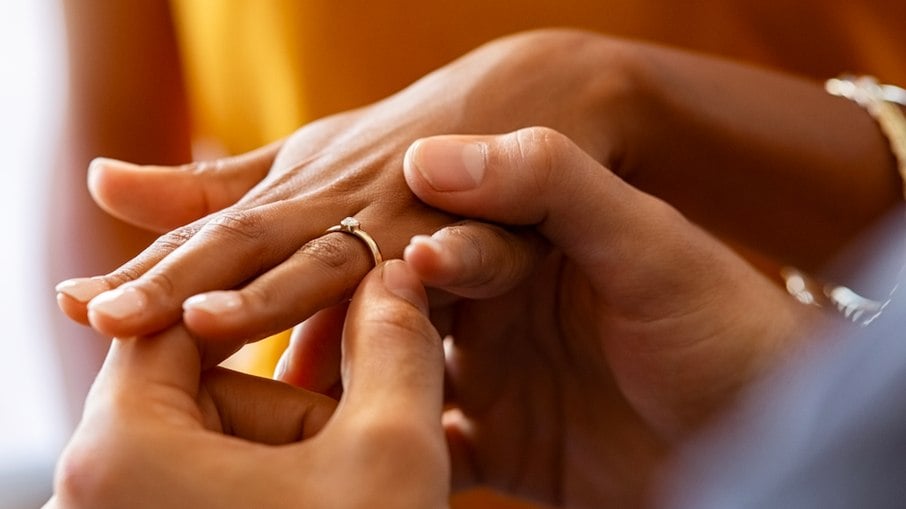 Pesquisa do iCasei revela como são feitos os pedidos de casamento 