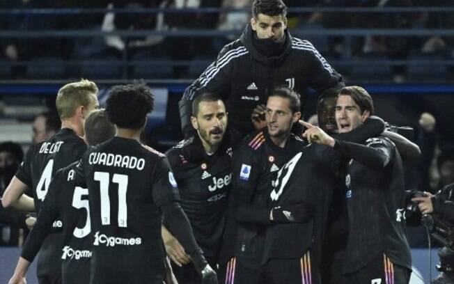 Com dois gols de Vlahovic, Juventus supera o Empoli em jogo equilibrado