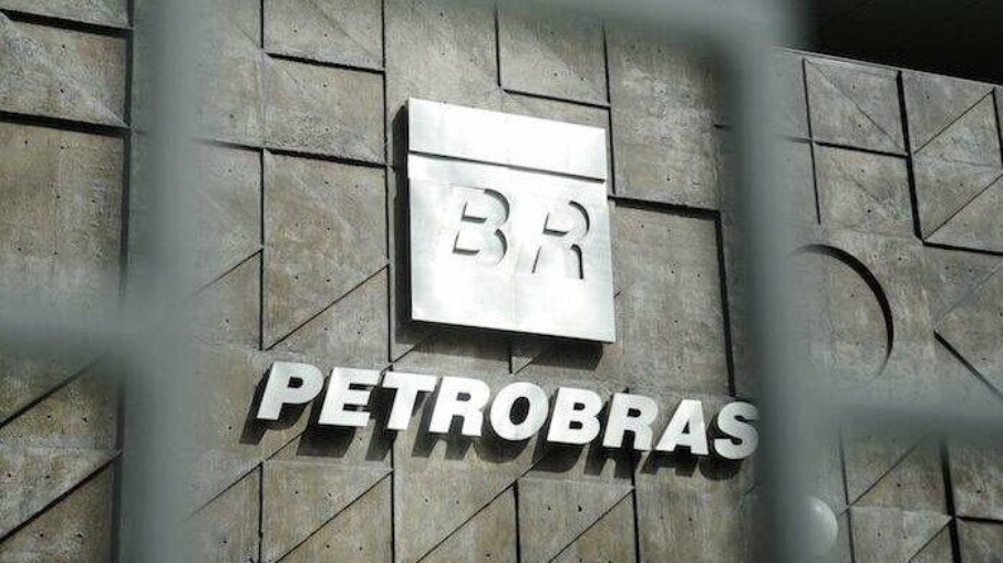 Ação popular pede a Petrobras para que a distribuição de dividendos fique em torno de  25% do lucro da empresa