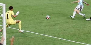 Vozinha recebe proposta para jogar com Messi nos Estados Unidos