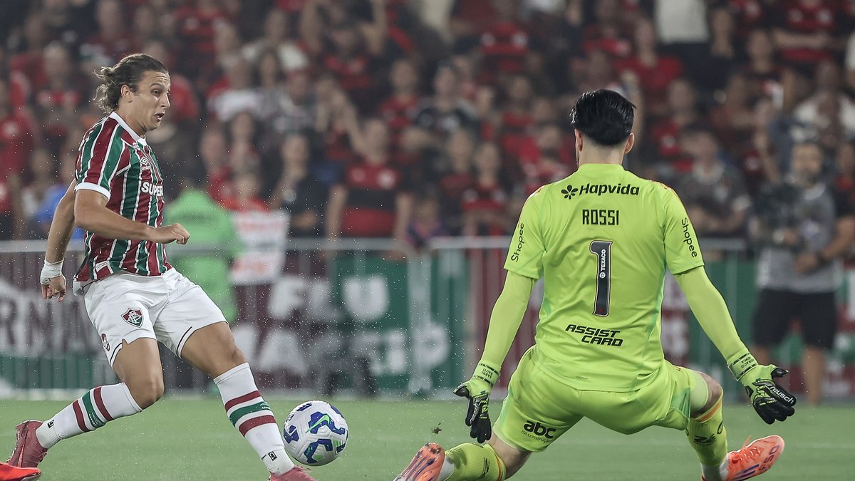 Rossi Erra, Flamengo Perde, Mas Liderança Resiste: A Análise Pós-Jogo Que Você Precisa Saber!