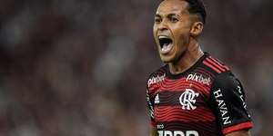 Clube espanhol debocha do Flamengo por cobrança de dívida