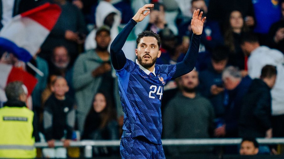 Cherki, meia atacante da França e do Manchester City