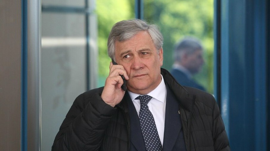 Vice-premiê e chanceler da Itália, Antonio Tajani, convocou reunião emergencial