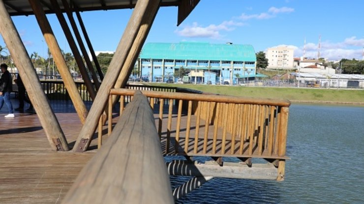 Deck do Parque da Cidade é interditado em Louveira