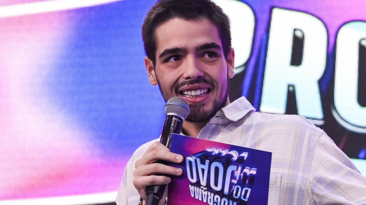 Contrata%C3%A7%C3%A3o%20de%20Jo%C3%A3o%20Silva%20pelo%20SBT%20%C3%A9%20alvo%20de%20discuss%C3%A3o%20na%20Globo