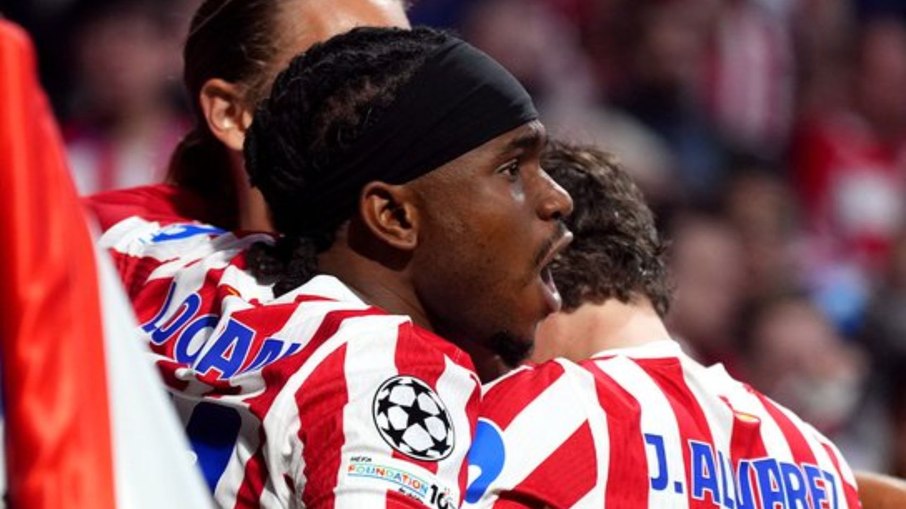 Atlético de Madrid eliminou o Barcelona  e enfrentará o Arsenal na semifinal