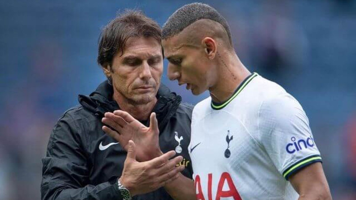 Richarlison sofreu uma lesão durante a partida frente ao Everton Richarlison sofreu uma lesão durante a partida frente ao Everton