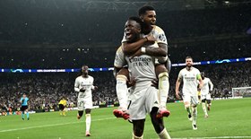 Vini Jr marca, Real Madrid bate Dortmund e fatura Champions