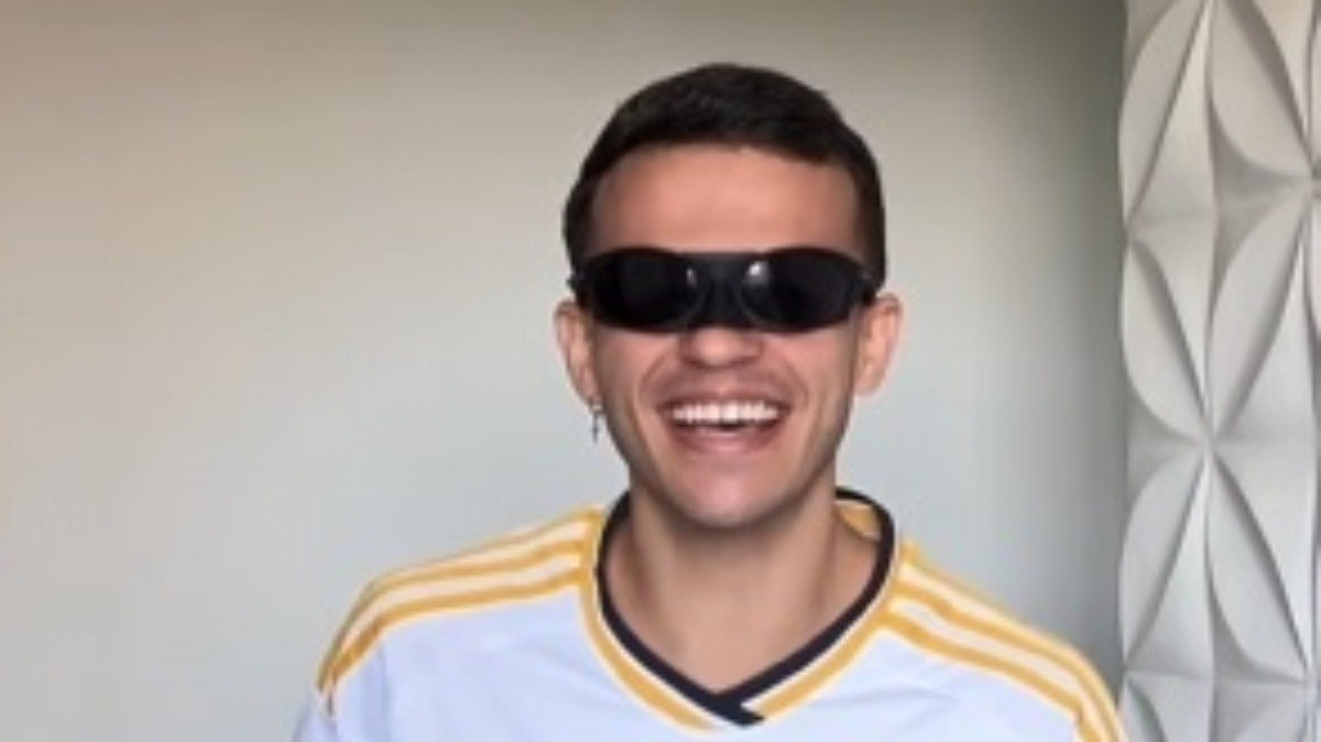 Hit%20do%20Mundial%20vira%20chiclete%20e%20bomba%20nasredes