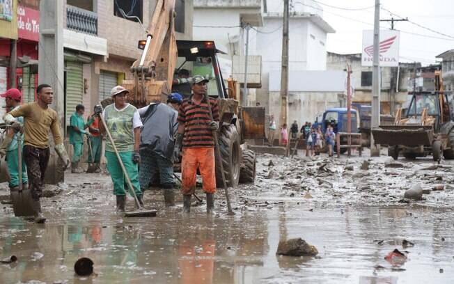 Enchente no município de Catende, em Pernambuco. Operação de assistência a vítimas é investigada pela PF
