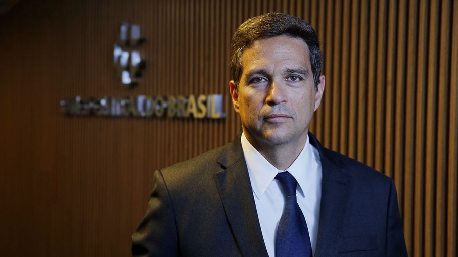 Roberto Campos Neto, presidente do Banco Central, elogia decisão da Petrobras