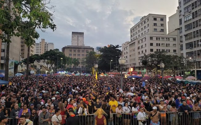 24ª Parada do Orgulho LGBT de Campinas lota o centro da cidade