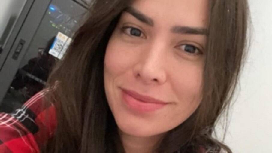 Adriana Sant'anna relembra conversão evangélica após se mudar para Orlando