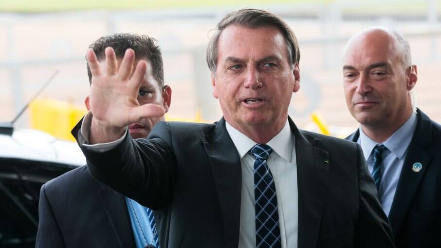 Jair Bolsonaro (sem partido) disse que Brasil enfrenta crise hídrica com 'seriedade e transparência'