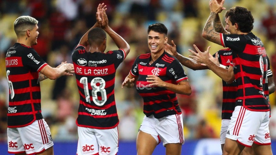 Flamengo tem desfalques importantes para duelo com o Internacional