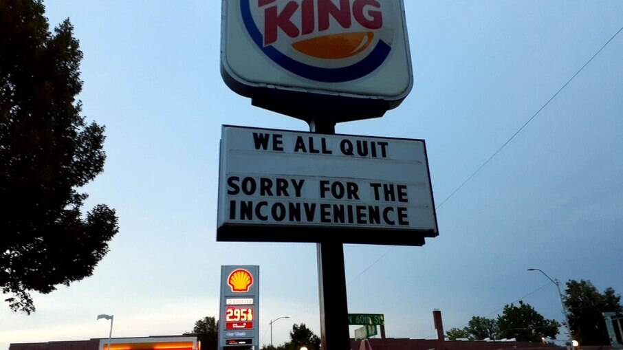 Funcionários do Burger King pedem demissão e viralizam