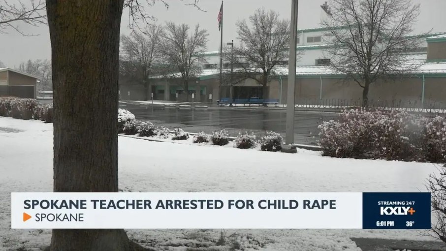 O menino contou à polícia que o abuso sexual começou durante as férias de inverno