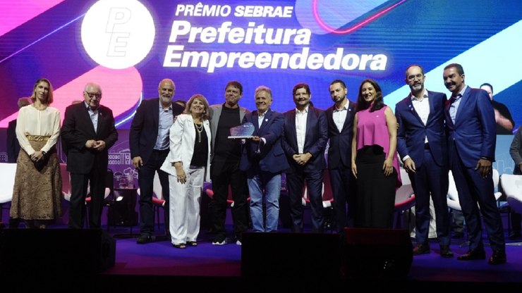 Prêmio do Sebrae consagra Vinhedo como referência em inovação