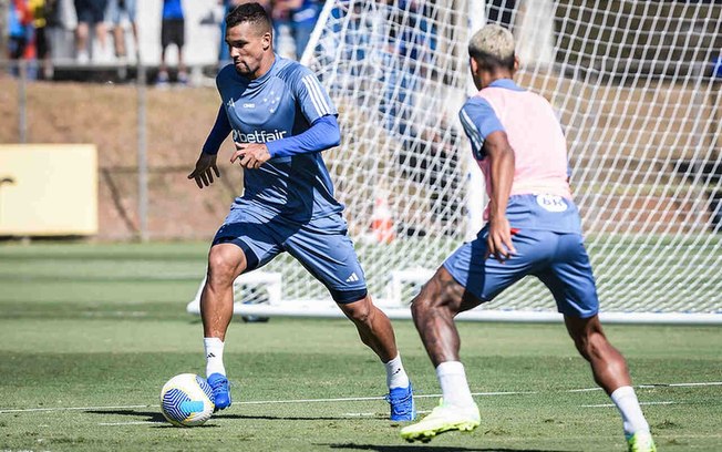 Cruzeiro fez treino aberto nesta sexta-feira 