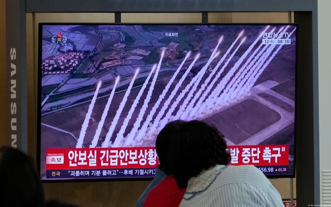 No último dia 12, Pyongyang já havia lançado vários mísseis balísticos de curto alcance em direção ao mar