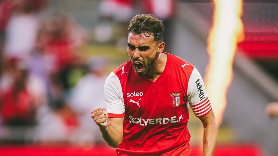 Ricardo Horta marcou de pênalti o gol da vitória do Braga no primeiro jogo Ricardo Horta marcou de pênalti o gol da vitória do Braga no primeiro jogo