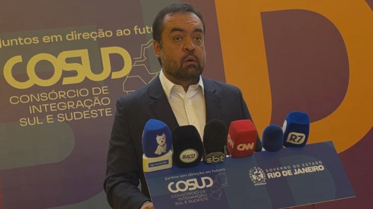 O governador Cláudio Castro (PL) durante coletiva após o painel de segurança pública do Cosud, em Botafogo. O governador Cláudio Castro (PL) durante coletiva após o painel de segurança pública do Cosud, em Botafogo.