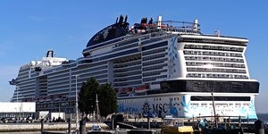 Navio da MSC Cruzeiros fica preso em Dubai após conflitos