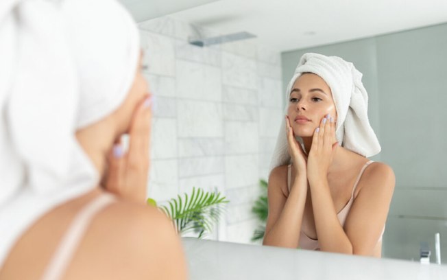 Descubra se cosméticos antienvelhecimento realmente tratam a pele