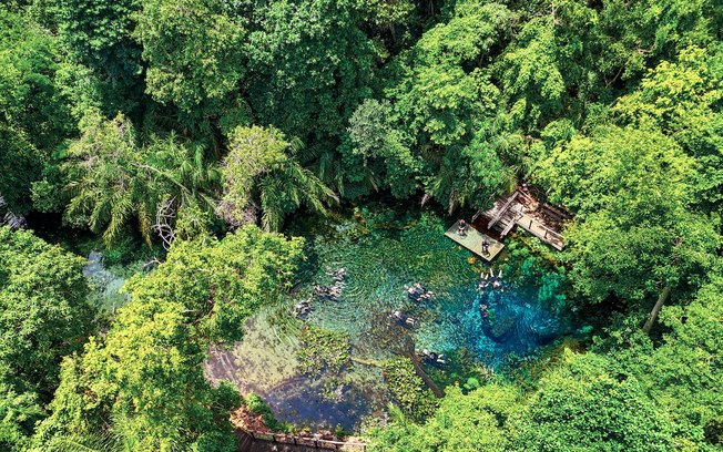 Nascente Azul é o atrativo mais visitado de Bonito (MS)