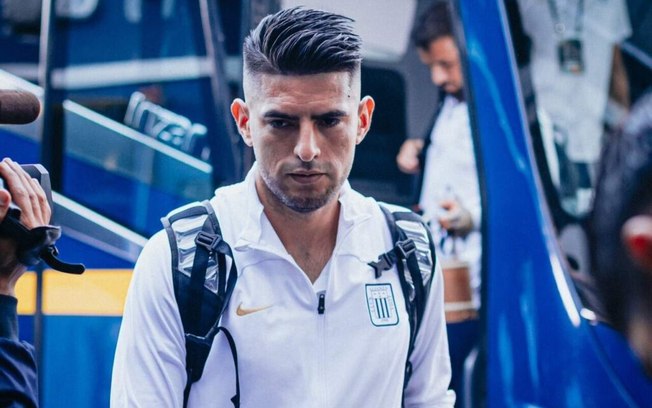 Zagueiro retornou ao futebol de seu país na temporada passada