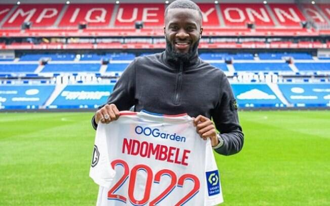Ndombelé deixa o Tottenham e retorna ao Lyon, que anuncia mais uma contratação