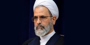 Quem é Alireza Arafi, novo Aiatolá interino do Irã?