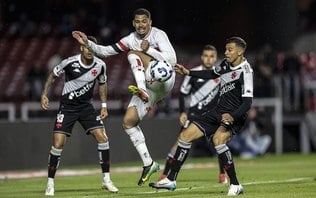 Brasileirão volta esvaziado e com briga de gigantes contra o Z4