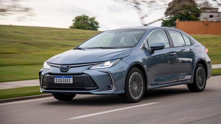 %20Altis%20Hybrid%3A%20agora%20a%20%C3%BAnica%20op%C3%A7%C3%A3o%20do%20sed%C3%A3%20h%C3%ADbrido