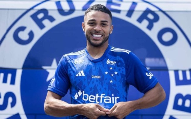 Wanderson foi anunciado pelo Cruzeiro Wanderson foi anunciado pelo Cruzeiro