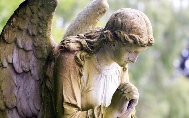 Proteção dos anjos: aprenda rituais de fé