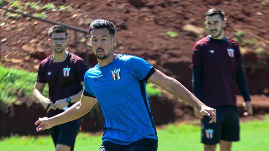 João Maranini deverá seguir no Botafogo-SP