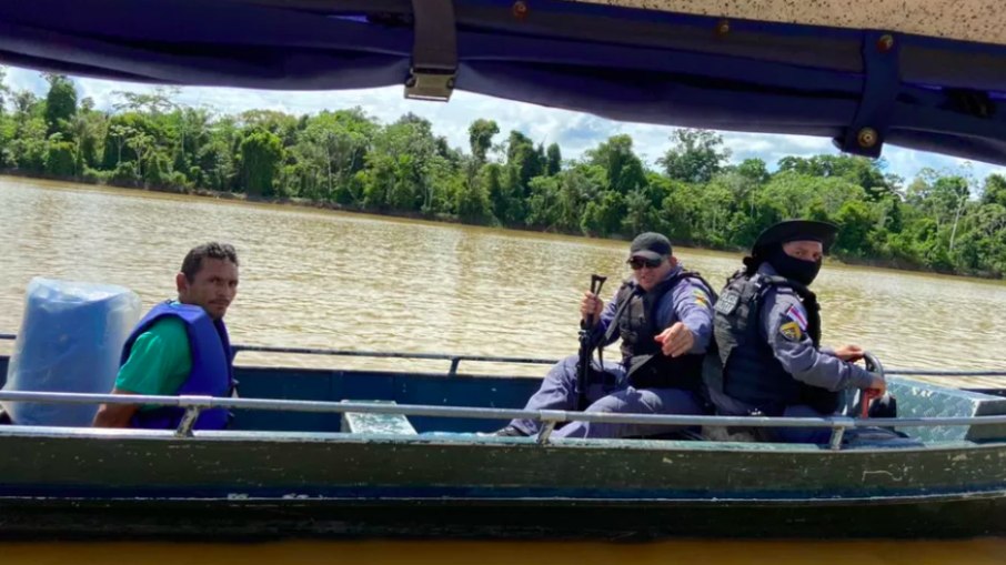 Amarildo da Costa de Oliveira, de 41 anos, foi preso e conduzido em sua própria lancha