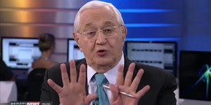 Boris Casoy acerta com o SBT e volta à TV após quatro anos