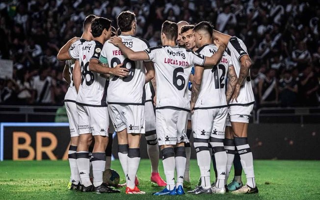 Vasco tem mais pontos do que tinha em 2023 após 14 rodadas do Brasileirão