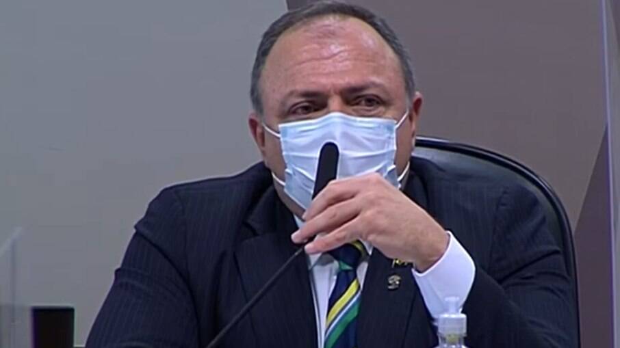 Ex-ministro Eduardo Pazuello durante depoimento à CPI da Covid