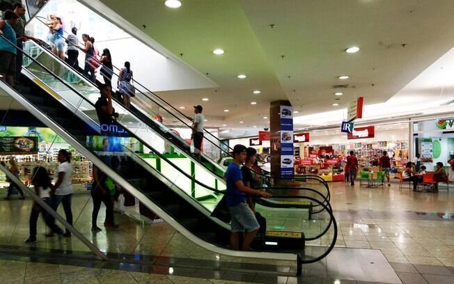 Shoppings estão autorizadas a abrir em algumas cidades do Brasil 