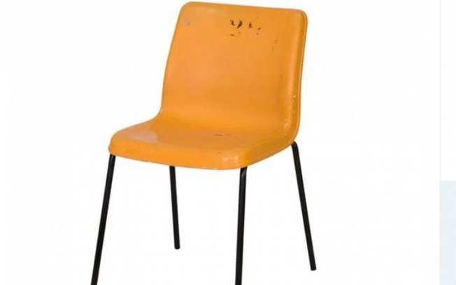 Cadeiras do Pacaembu são vendidas na internet