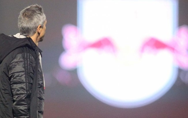 Situação de Paulo Sousa no Flamengo deixa torcedores 'confusos' na web