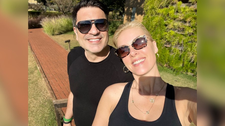 Edu Guedes curte férias ao lado de Ana Hickmann Edu Guedes curte férias ao lado de Ana Hickmann